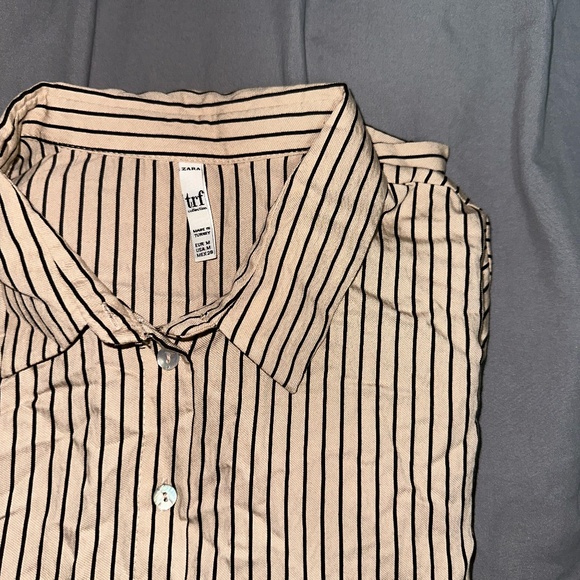 Women's Blouse - Cream - Black - Business Casual - Loose Fit - US M - ZARA - Picture 4 of 8